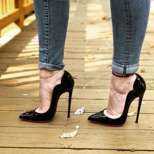 engineeringinheels - Another lovely shot of the @louboutinworld...
