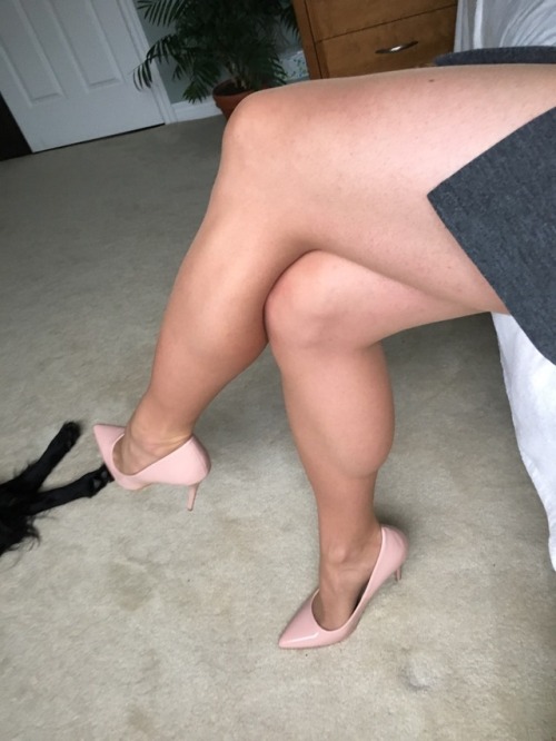 mykinks18plus - mygorgeouslegs - Home office day today! About...