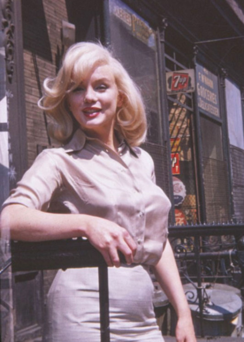 marilynsdarling - Unseen pictures of Marilyn taken by Frieda...
