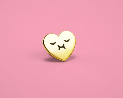 littlealienproducts - Happy Heart Pin byneatosupplyco