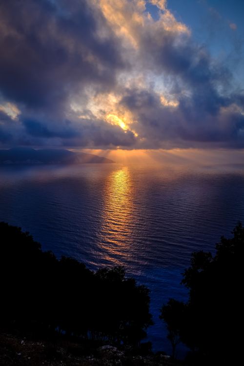 expressions-of-nature:Cephalonia, Greece by Ghost Presenter