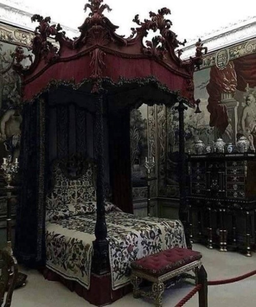 gothic bedrooms | Tumblr