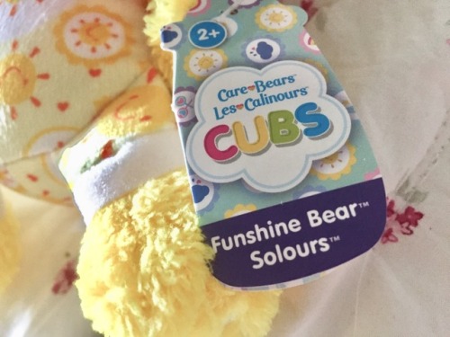 lilbun-bun - lookie what my friend got me!! A care bear cub!