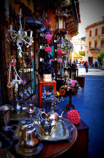 riccardo-posts - Sicilian Arts & Crafts Walk in Taormina,...