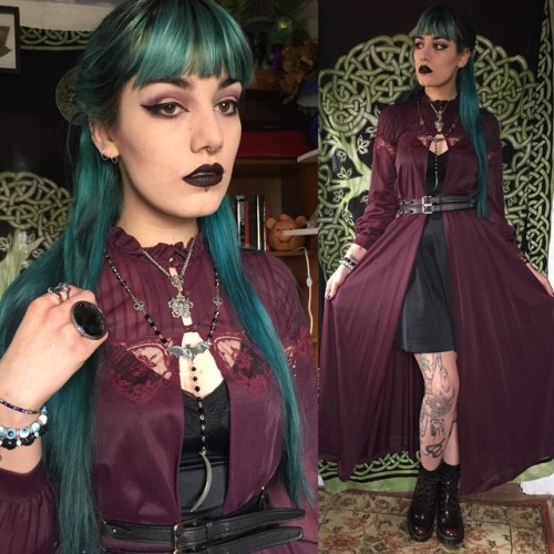 thegothicalice - Dressing gown as daywear, why not 
