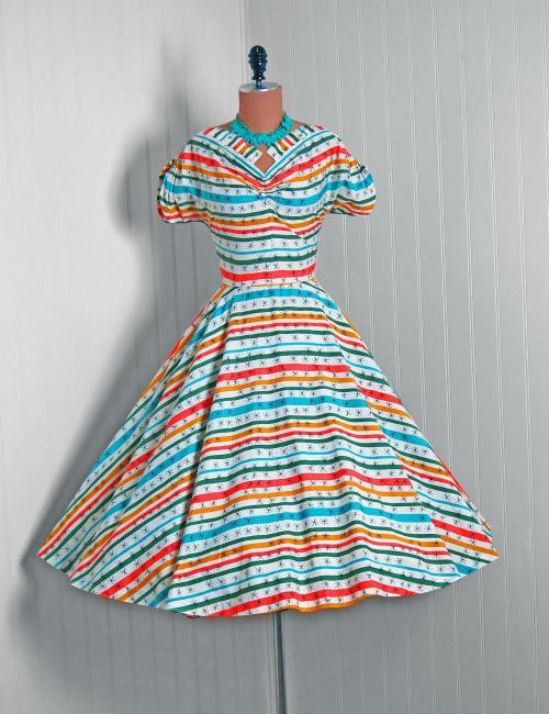 OMG that dress!