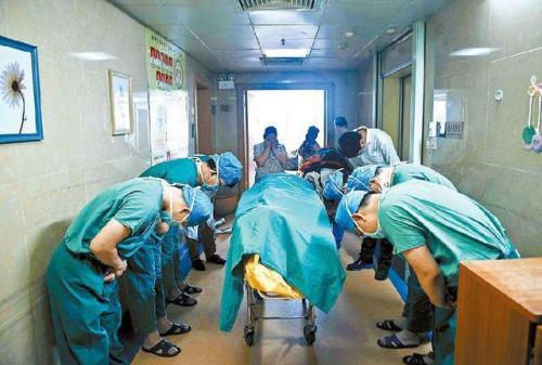 congenitaldisease - Doctors bowing down to an 11-year-old boy...