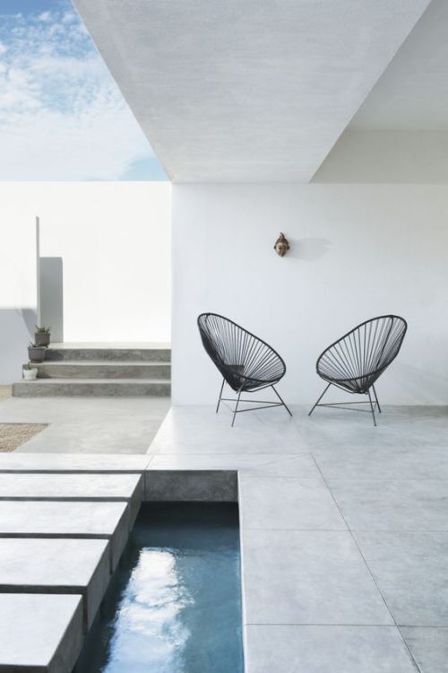 urbnite:Acapulco Chair