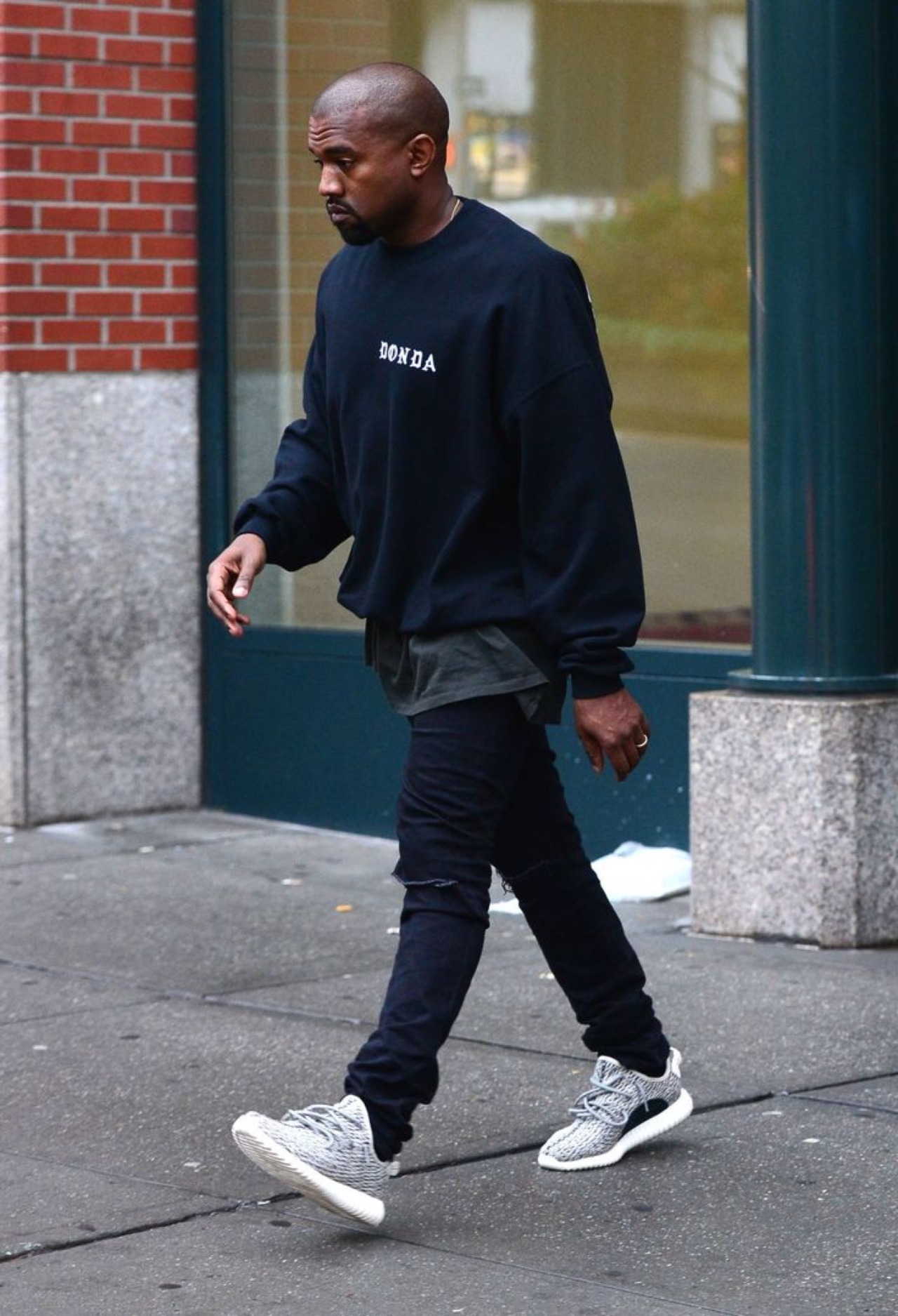 how do yeezy boost 700 fit