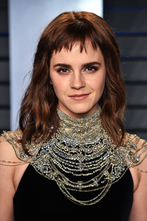 watson-emma:Emma Watson at the 2018 Vanity Fair Oscar Party in...