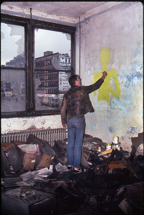 tomakeyounervous: David Wojnarowicz painting at Pier 34 1983...