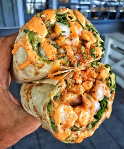 everybody-loves-to-eat - Shrimp Burrito