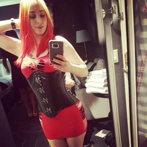 lilitu666 - #corset looks pretty nice with the #littlereddress!...