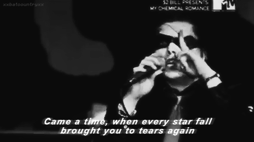 xxbatcountryxx:[x]Helena by My Chemical Romance (2004)