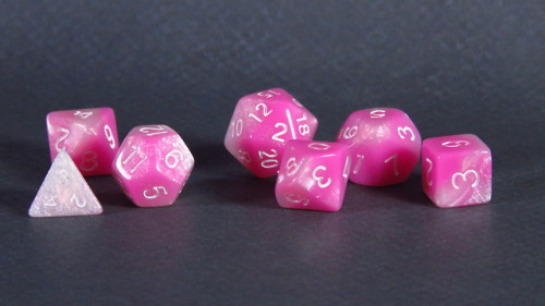 boxodice - Pink and white mini dice!