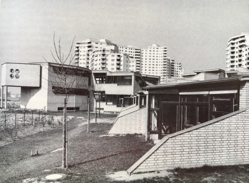 germanpostwarmodern - Wilhelm-Raabe-Grundschule (1967-69) in...
