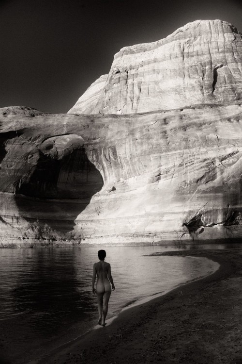 almavio - Elizabeth Opalenik • Lake Powell, 2012