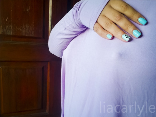 liacarlyle - Just another nipple photograph to show off my cute...