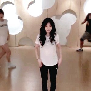 Guess kpop dance practice Quiz - By chesirose