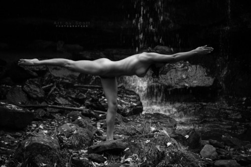 girlsdoingyoga - artbyscott - Yoga Art Nude.