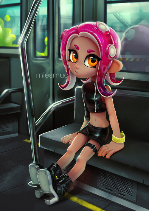 miesmud:Agent 8 taking the hype train to work