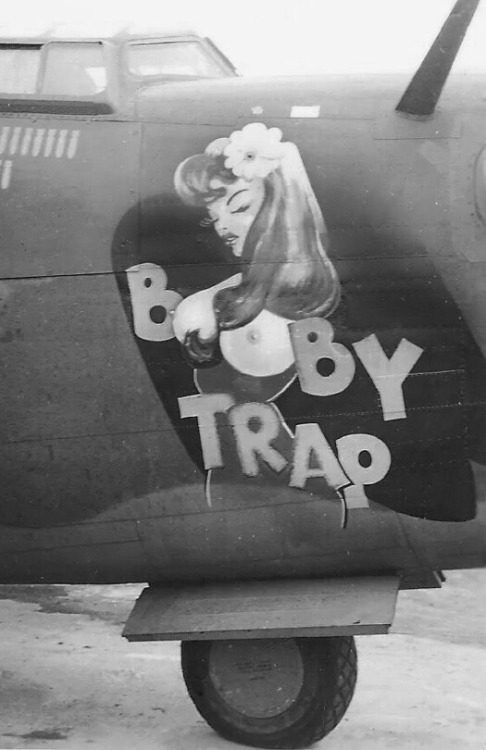 nakedfloridaboater - I love the World War Two nude nose art on...
