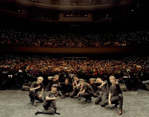 nctinfo - NCTsmtown_127 - Chicago, thank you for making us the...
