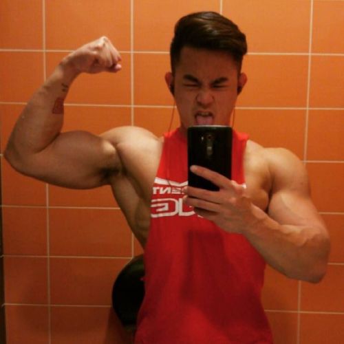 jdisheretoplay - love muscle guys