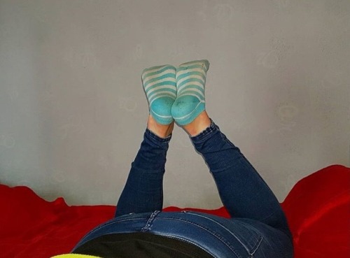the-female-ankle-sock-luvr - show-us-your-socks-and-feet - I...