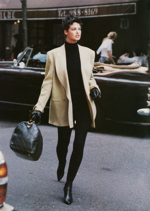 the-original-supermodels - Camel’s Back - Vogue US (1989)Linda...