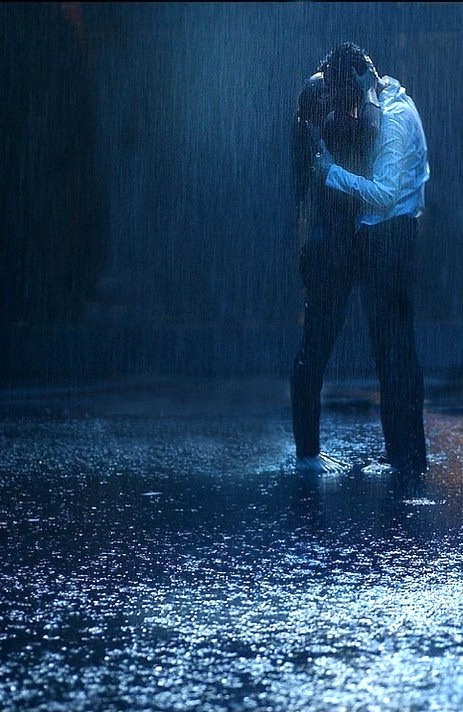 romanhandsrushing - Kiss me in the rain…