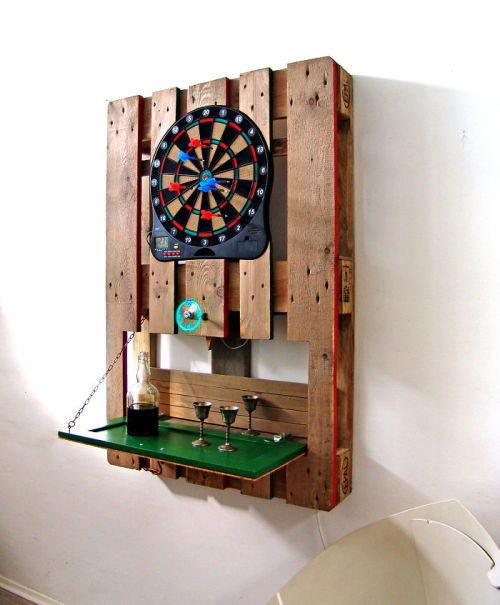 linxspiration - This Guy Transforms Old Pallets Into Unique and...