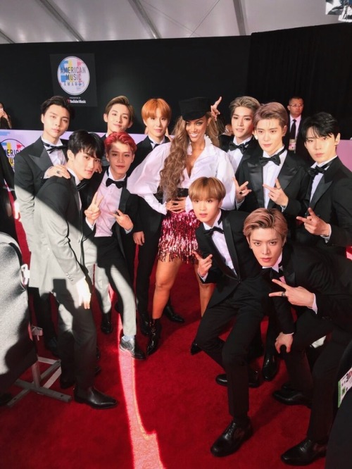 nctinfo - NCTsmtown_127 -  #AMAs Red carpet magic with...