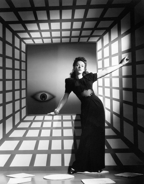 wehadfacesthen - Ida Lupino in a 1941 photo by Scotty Welbourne