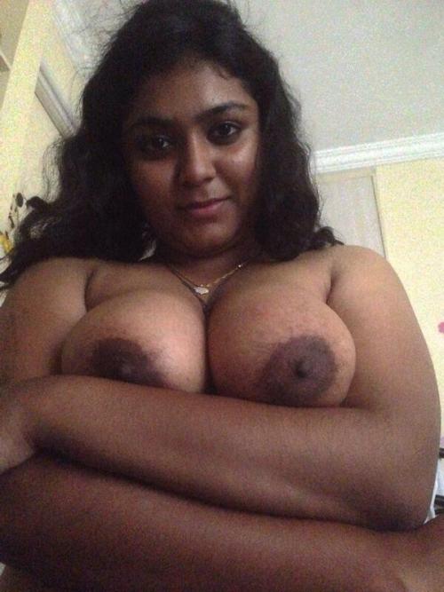 putedesi0 - What a fun Desi girl Hot selfie with bf