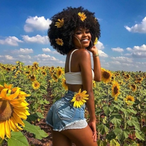 greenpeaaches - black women are sunflowers. 