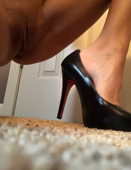 lovefuckinghimtoo:Trying on shoes…hmm, what to wear tonight?...