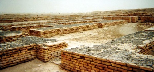 allmesopotamia - Palace walls at Ur, Iraq.