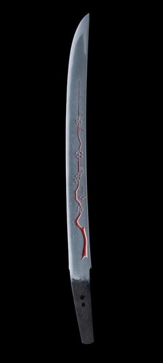 historyarchaeologyartefacts - Short sword with red lacquered...