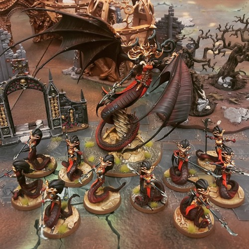 ms-dosferatu - My Morathi and blood sister coven! its been a bladt...