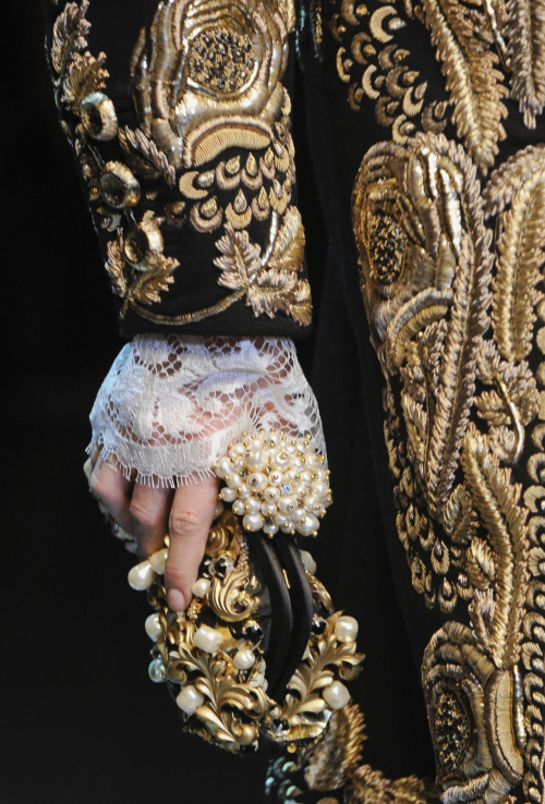 notordinaryfashion - Dolce & Gabbana  - Detail