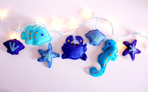 sosuperawesome - Felt string lights by ButtonOwlBoutique on Etsy
