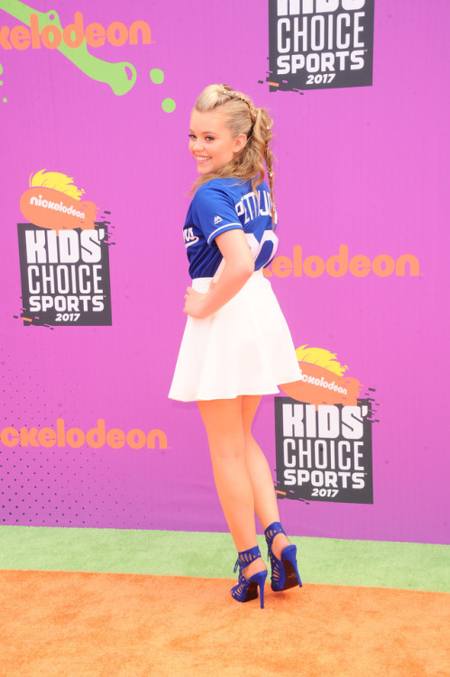 prettymissy4u:Jade Pettyjohn -  Nickelodeon Sports Awards....