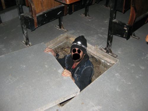 shadybacon:marcherarrant:I was exploring in the catacombs and...