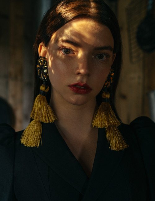 midnight-charm - Anya Taylor Joy photographed by Paul McLean for...