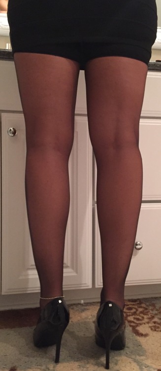 sexyhotwife4me:Getting ready for a hot evening out with my...