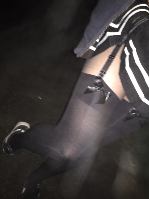 peachy-thighs - So a while ago I went on a night walk with a guy...