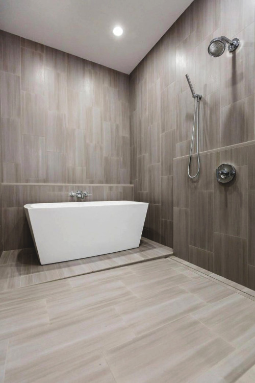 luxware - Lavish Penthouse Bathroom