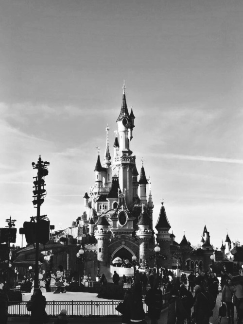 satanswidow - Disneyland Paris 