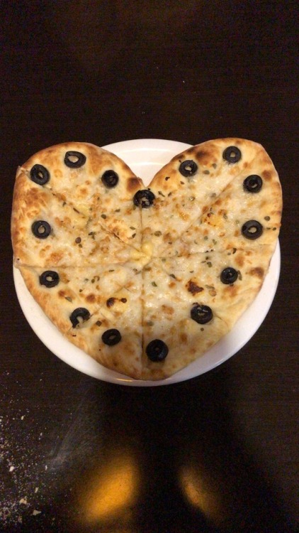 • Pizza Heart .. ❤️